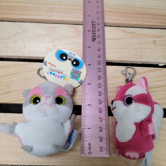Set of 2 Yoo Hoo Mini Clips: Mauve Squirrel & Pink Sugar Glider w/ Tag - Picture 3 of 3